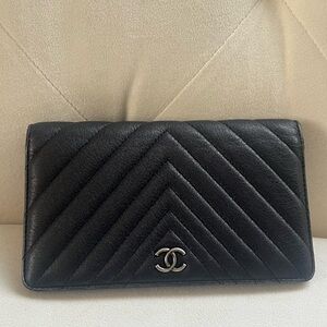 Chanel Cc Chevron Black Quilted Leather Wallet